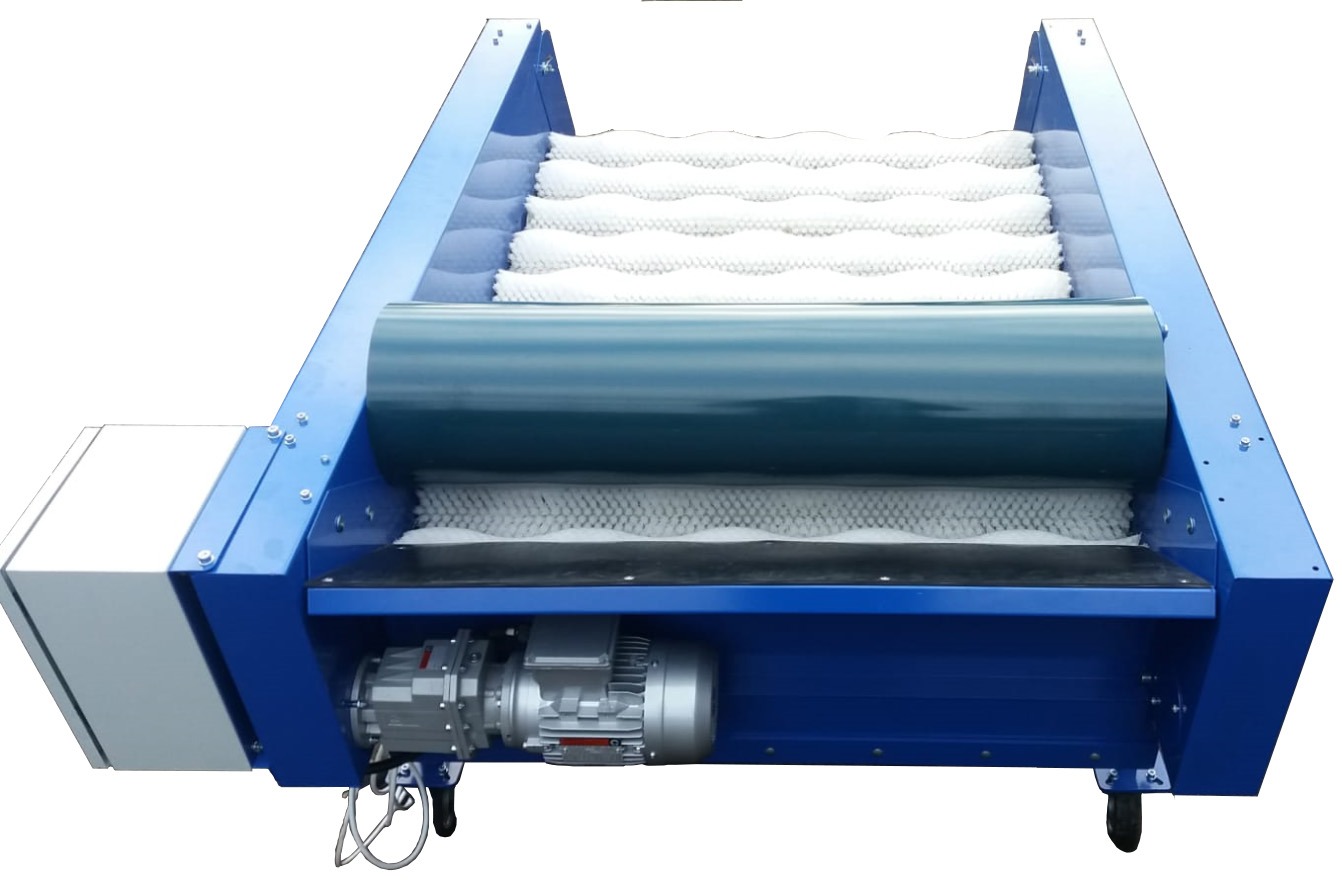 Kefés tisztító gép működés közben – BPVind